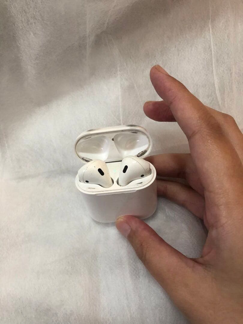 【稼働品】AirPods本体 イヤホン両耳あり ホワイト