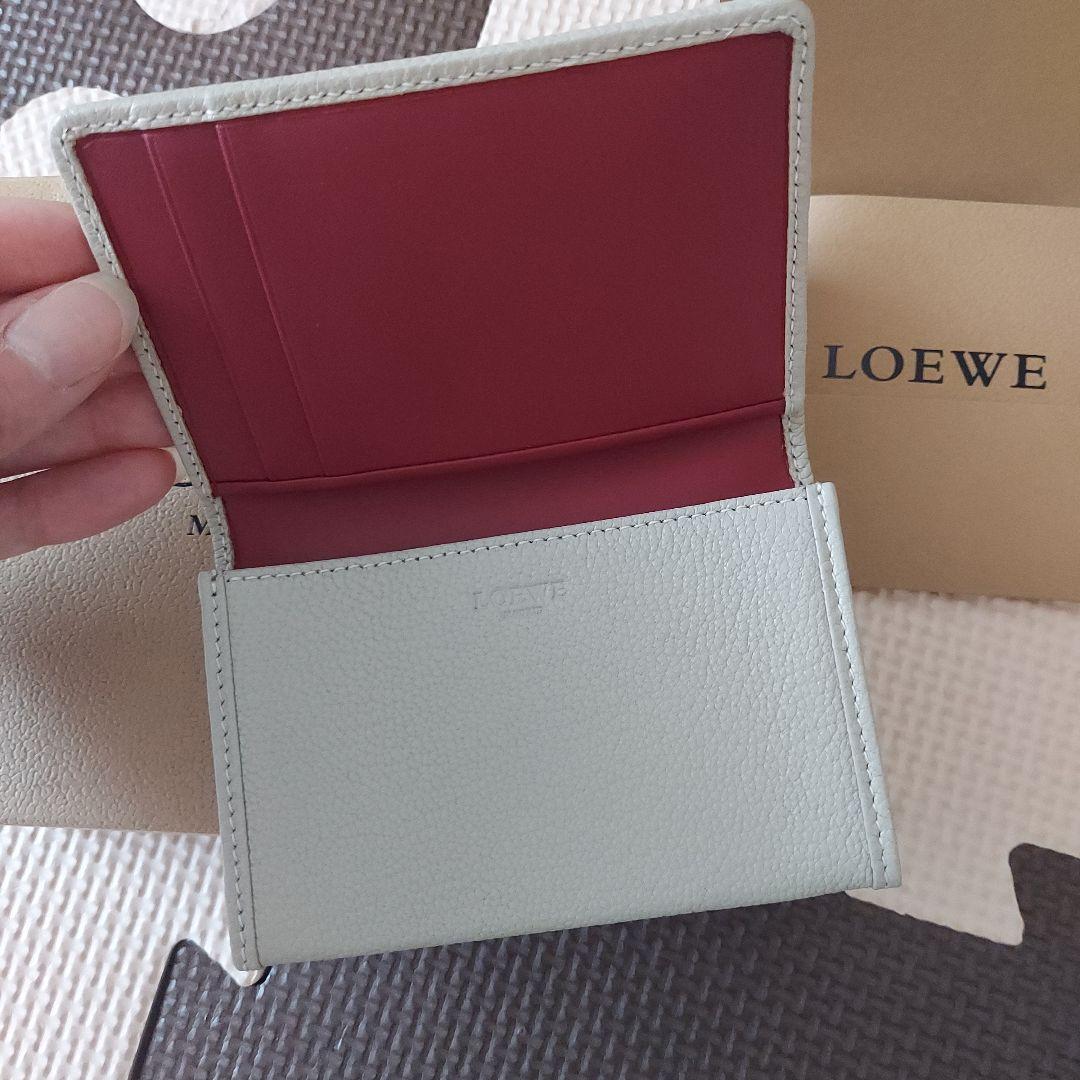 LOEWE 名刺入れ　ライトベージュ
