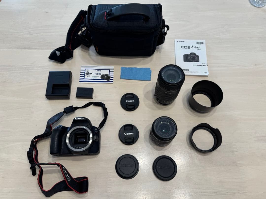 Canon EOS Kiss X9 ブラック ダブルズームキット バッグ付き