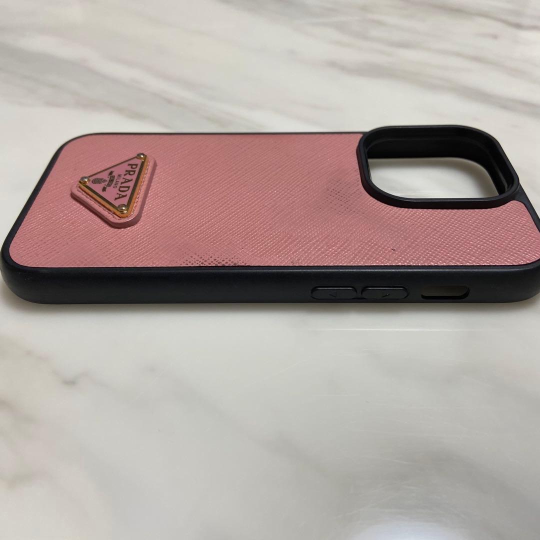PRADA プラダ　iPhoneケース　サフィアーノレザー　三角ロゴ