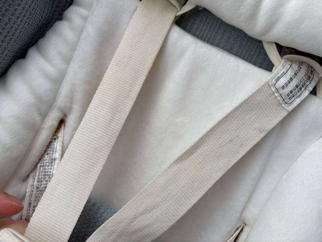 【美品】Combi ホワイトレーベル ネムリラ AUTO SWING BEDi