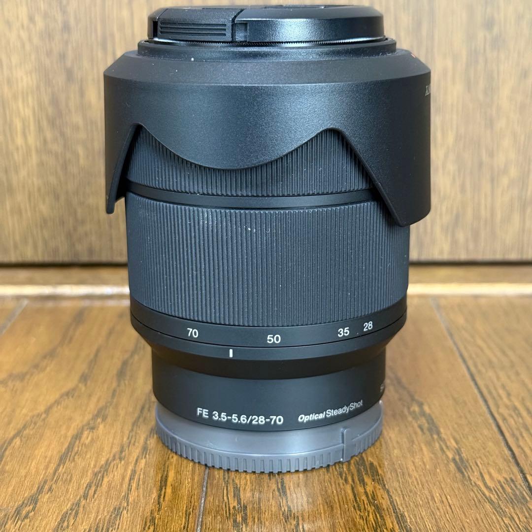 SONY FE 28-70mm f/3.5-5.6 OSS ズームレンズ