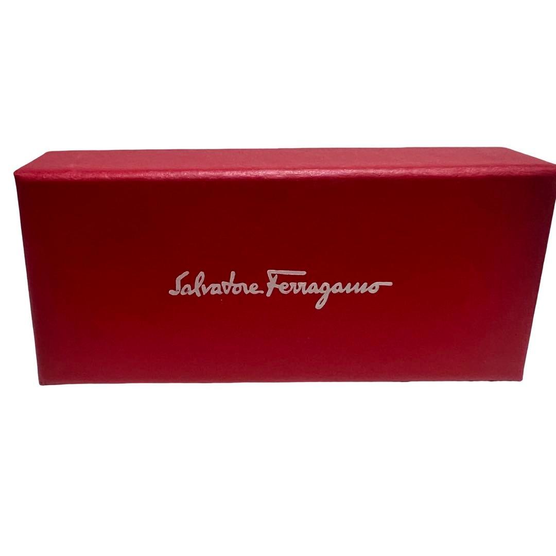 【美品】Salvatore Ferragamo 黒リボンバレッタヘアアクセサリー