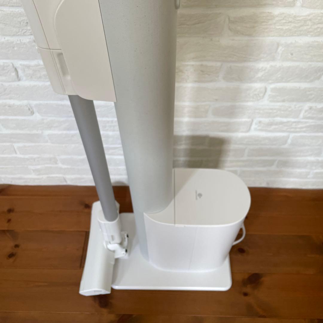 【2025年製】Panasonic 充電式掃除機　ホワイトMC-NX700K