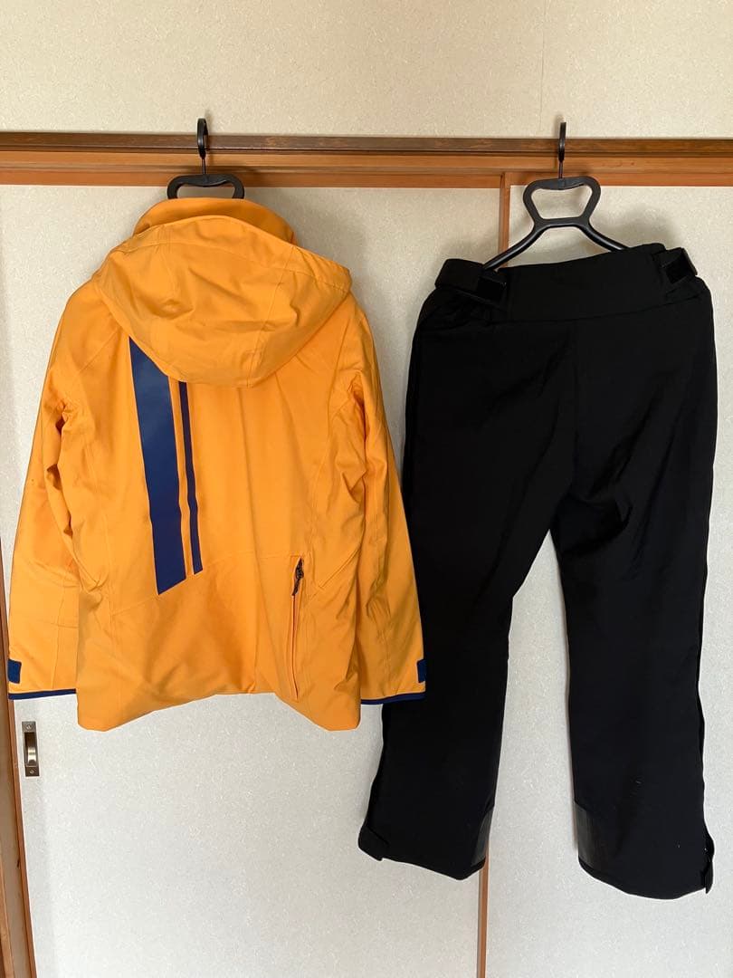 オンヨネスキーウエア（上下：Ｍサイズ）