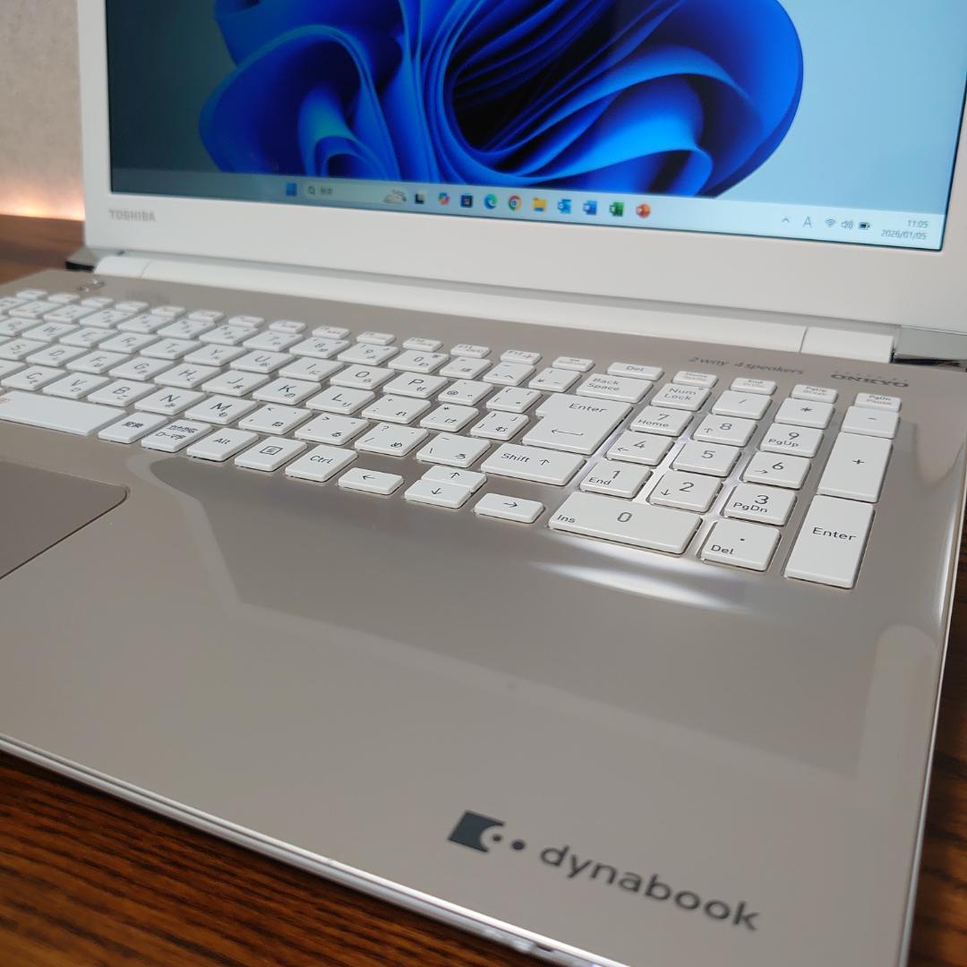 美品 dynabook Windows11 Corei7 RAM16GB SSD