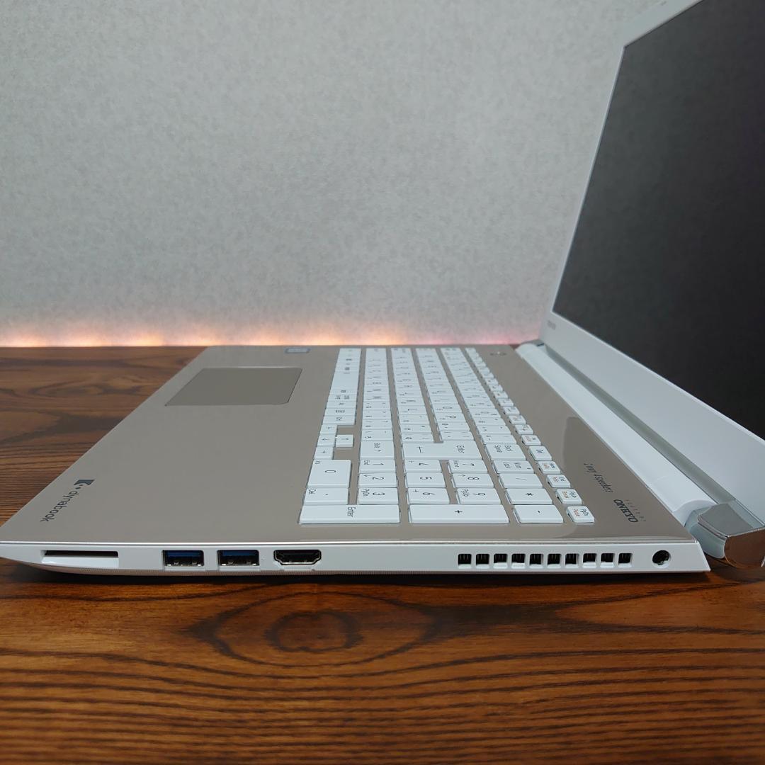 美品 dynabook Windows11 Corei7 RAM16GB SSD