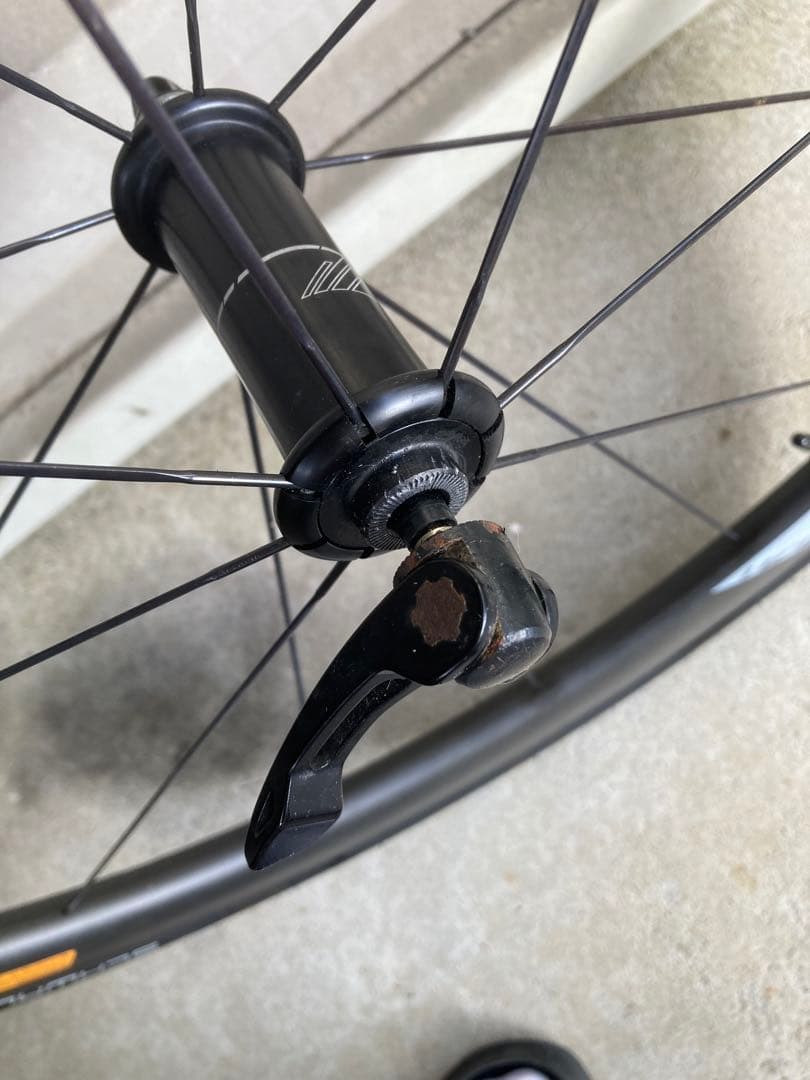 SLR1 カーボンホイール チューブレスタイヤ対応