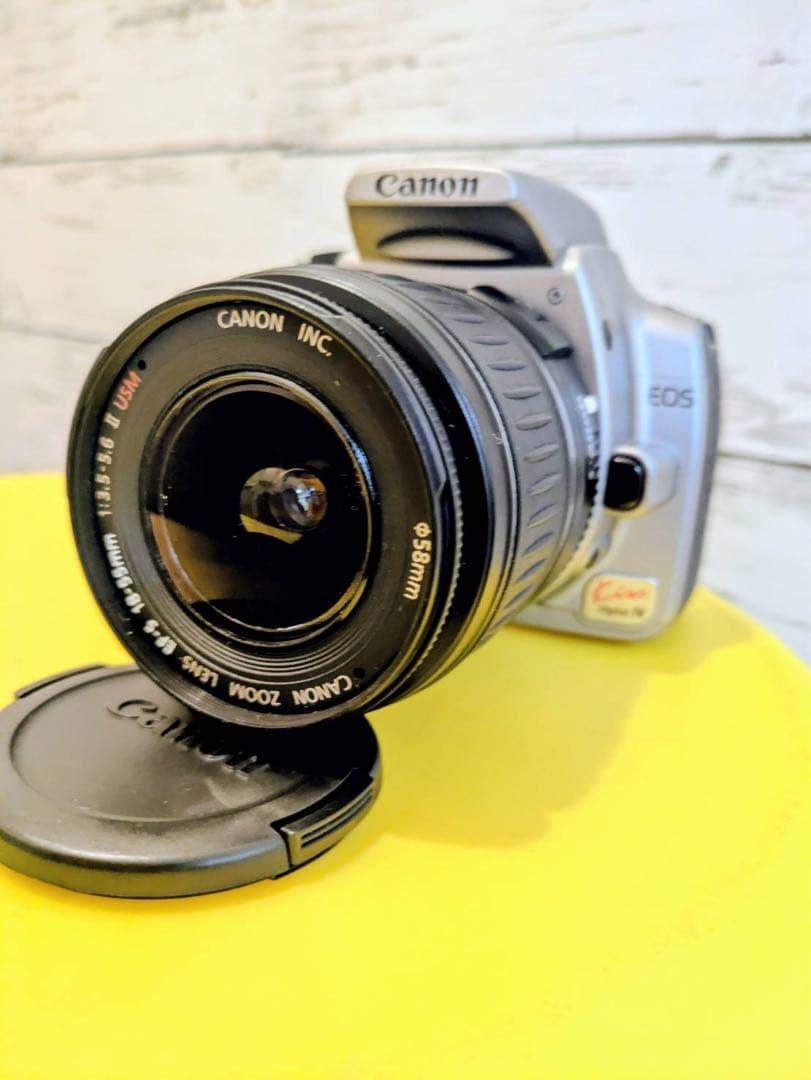 キヤノン製デジタル一眼レフカメラ「EOS Kiss Digital N」
