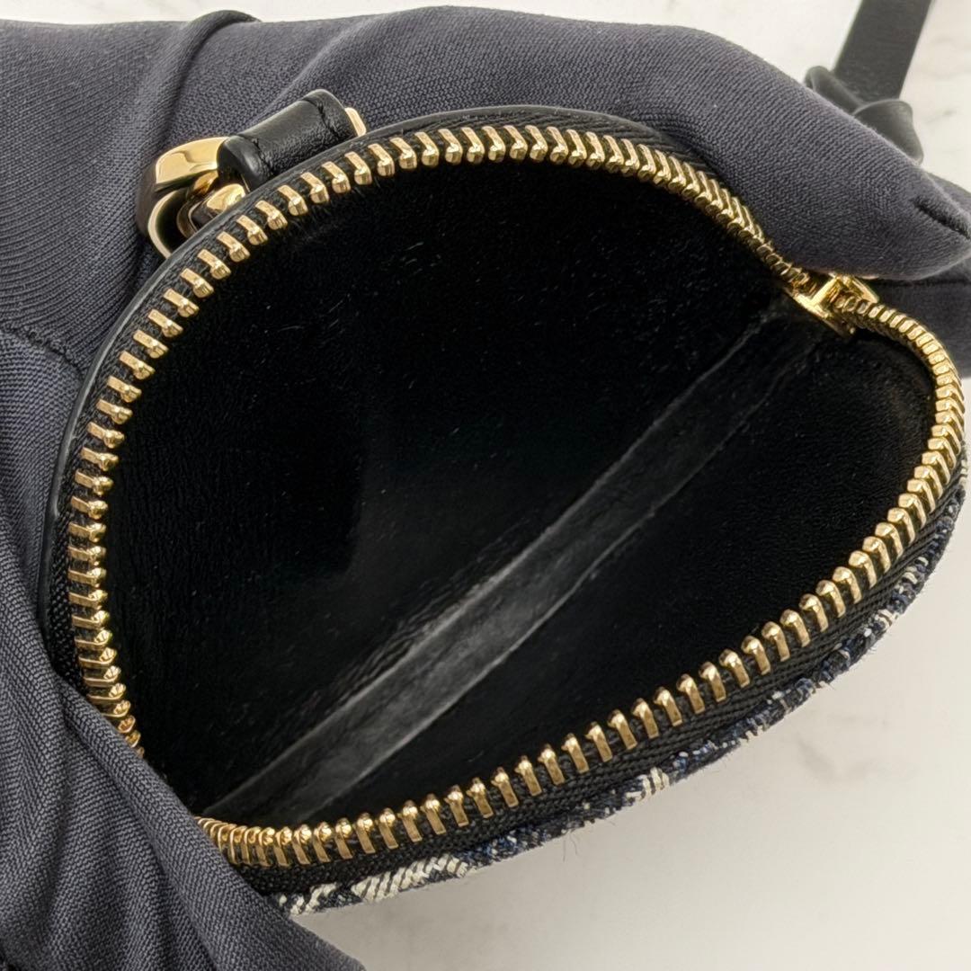 ロエベ リピート アナグラム クッキーチャーム ケース ネイビー