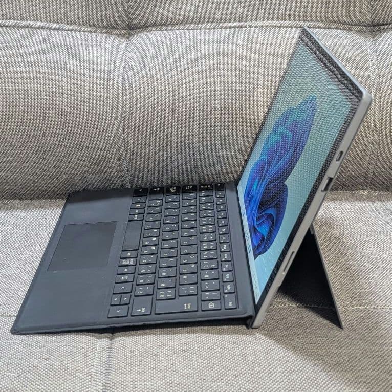 Surface Pro 7 i5 8GB 256GBタイプカバー付きⅱ