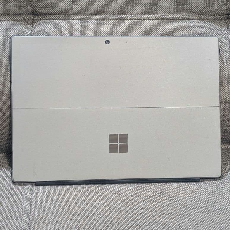 Surface Pro 7 i5 8GB 256GBタイプカバー付きⅱ