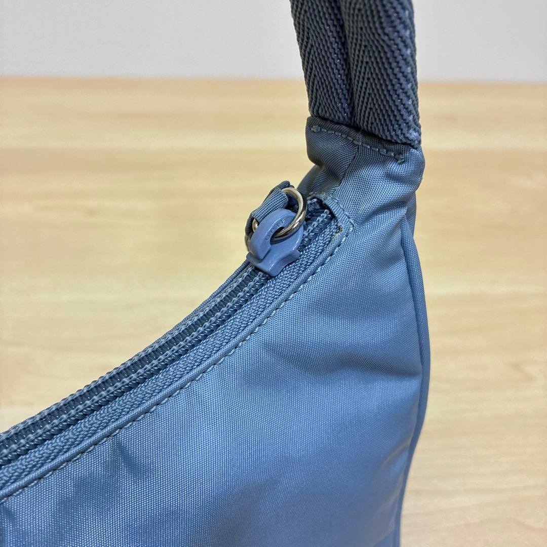 PRADA プラダ　ハンドバッグ　ミニバッグ　ポーチ　ナイロン　ライトブルー系