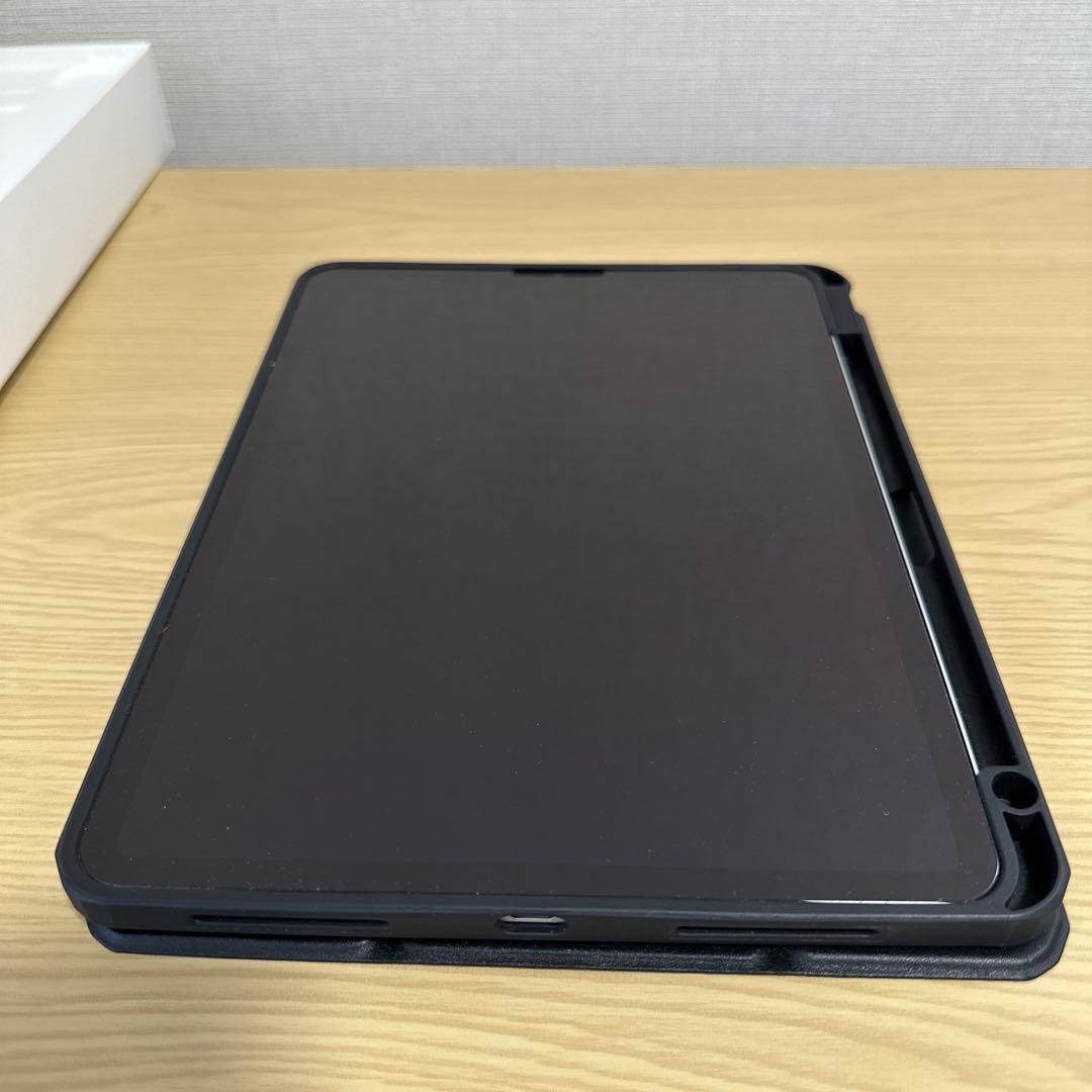 iPad Pro シルバー 11インチ　第二世代　128GB（整備済み品）