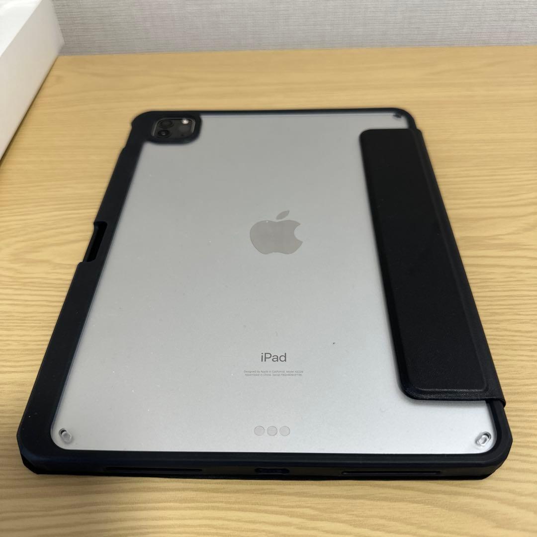 iPad Pro シルバー 11インチ　第二世代　128GB（整備済み品）