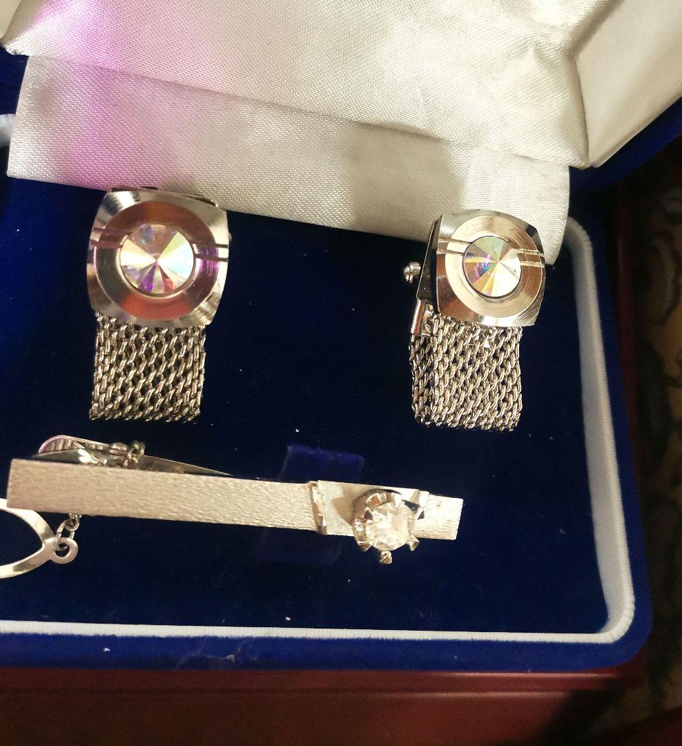 遺品整理 大量アクセサリー 刻印 指輪 金色 喜平 ネックレス ブローチ 古酒