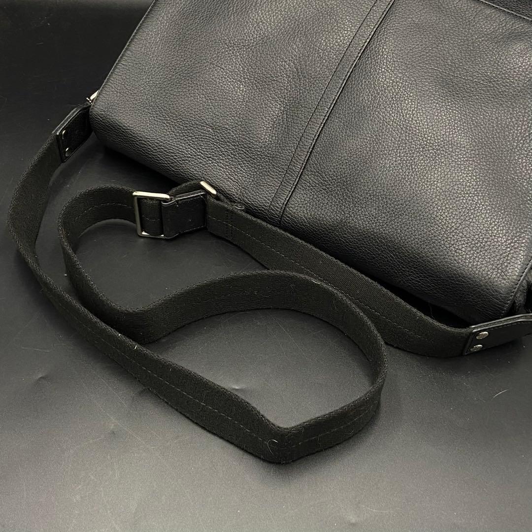 【美品】コーチ メッセンジャーバッグ ショルダー ブラック レザー 大容量