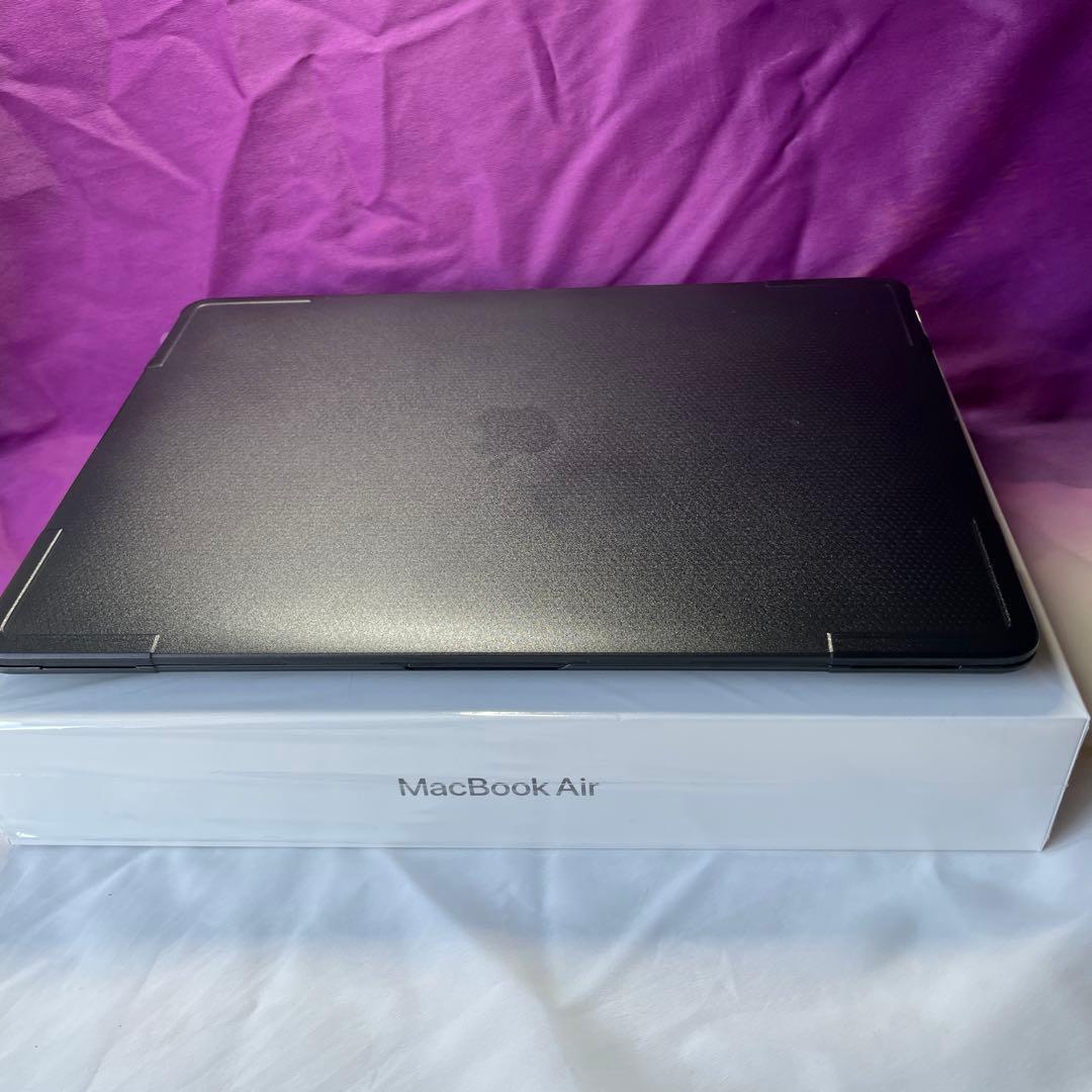 〈X’mas特価〉Apple MacBook Air 13インチ【ポーチ付】