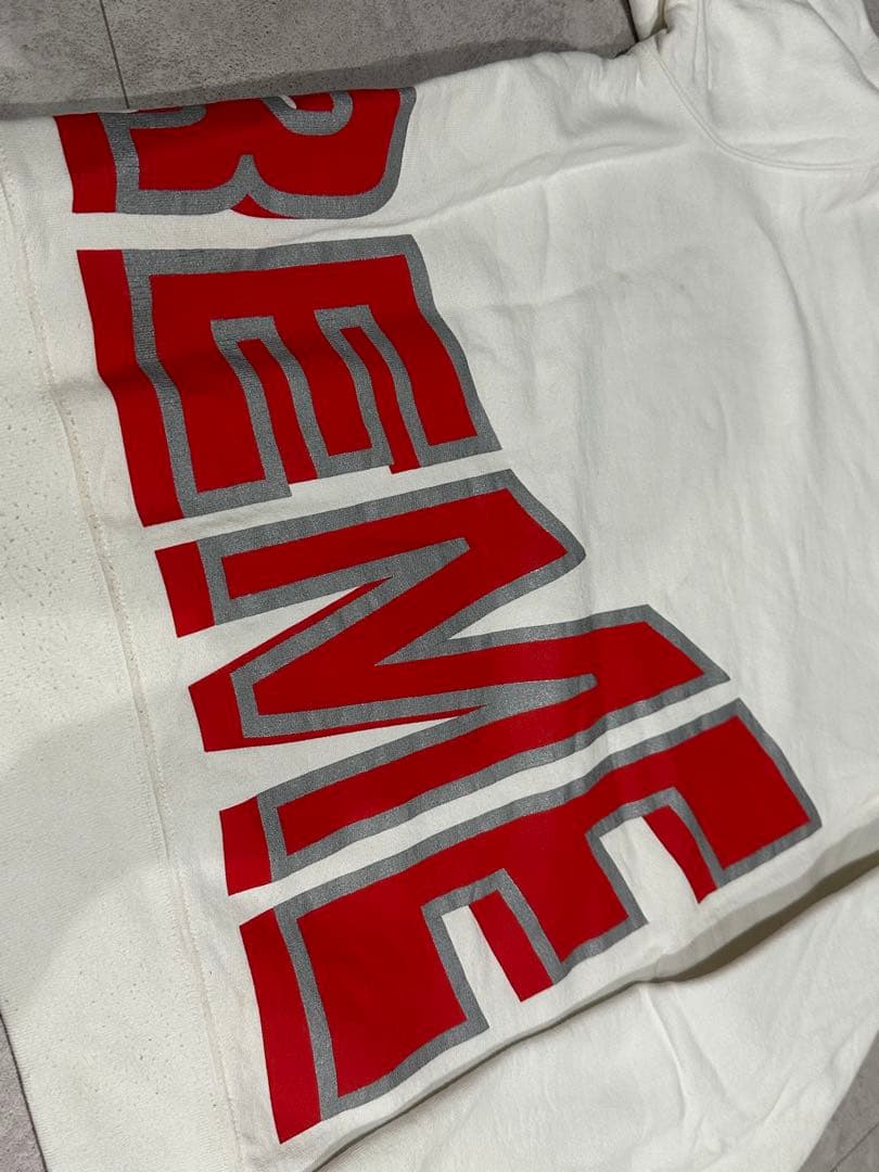 【美品】 Supreme ロゴ トレーナー スウェット　Mサイズ