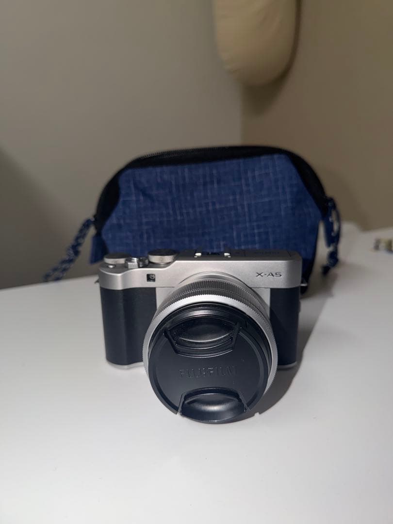 Fujifilm X-A5 シルバー