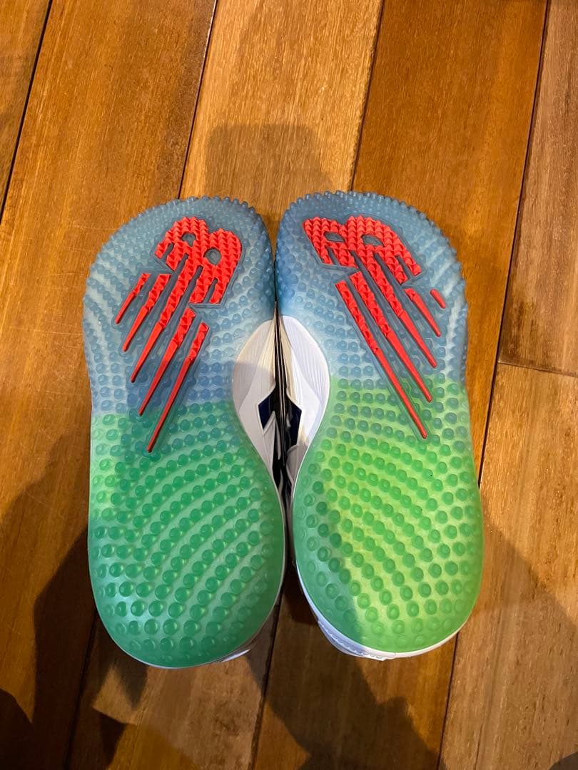 大谷翔平モデル　トレーニングシューズ　ニューバランス