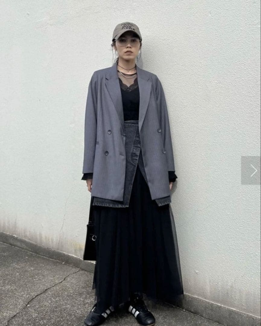 Ameri　BLACK TULLE WAVE TIERED DRESS