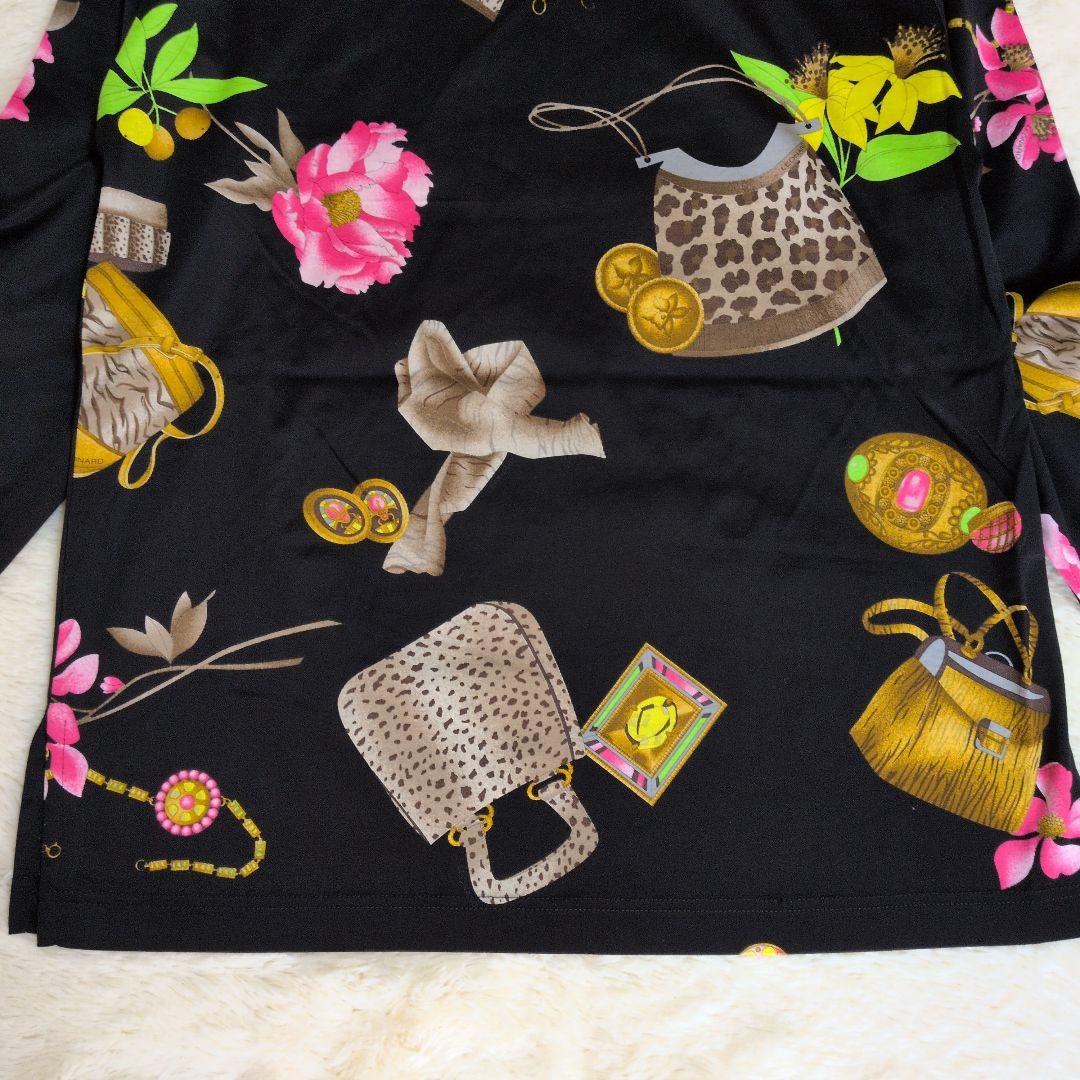 レオナールスポーツ 花柄 バッグ ジュエリー長袖Tシャツ ハイネック Мサイズ