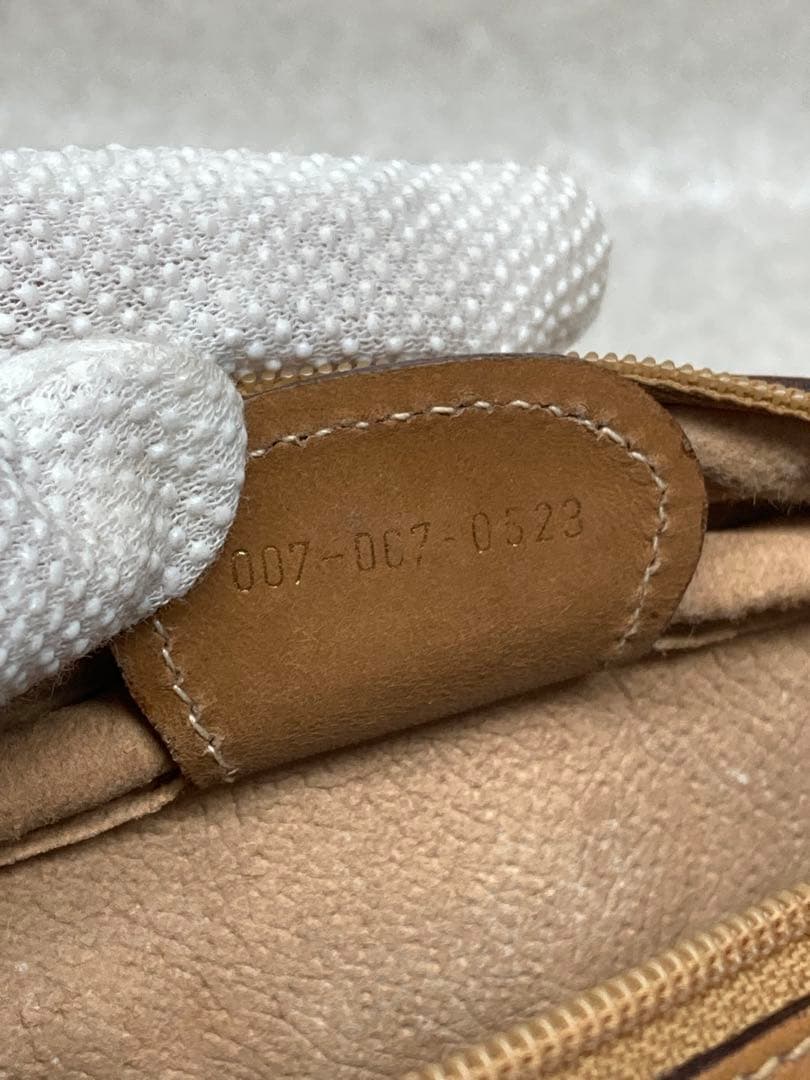 ヴィンテージ オールドグッチ GUCCI レザー ウエストポーチ ショルダー