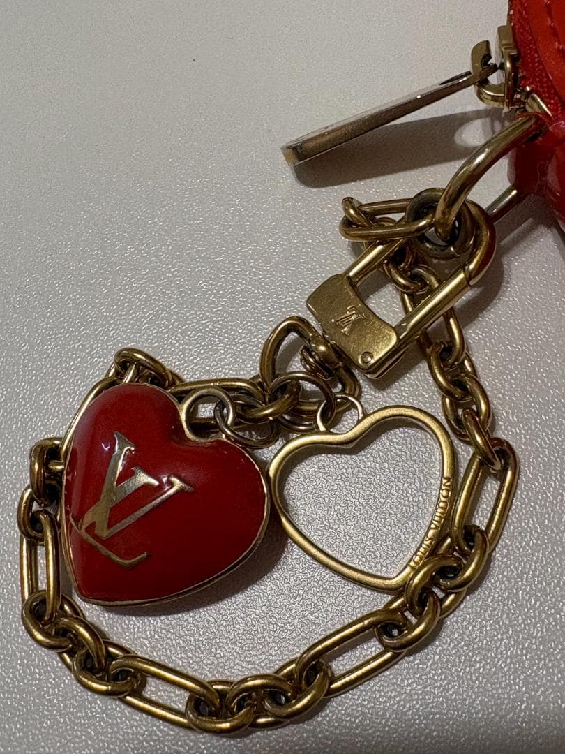LOUIS VUITTON ケース キーチェーン レッド やや汚れあり