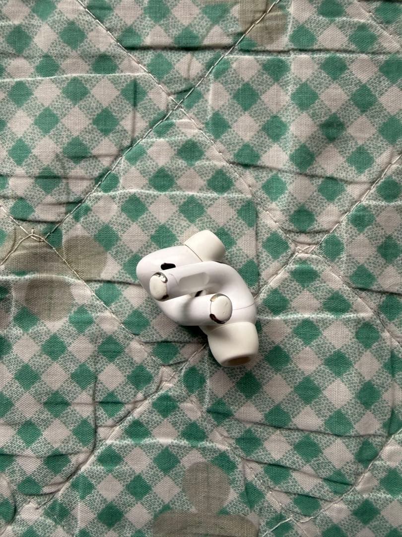 AirPods Pro 本体 ホワイト ケース無