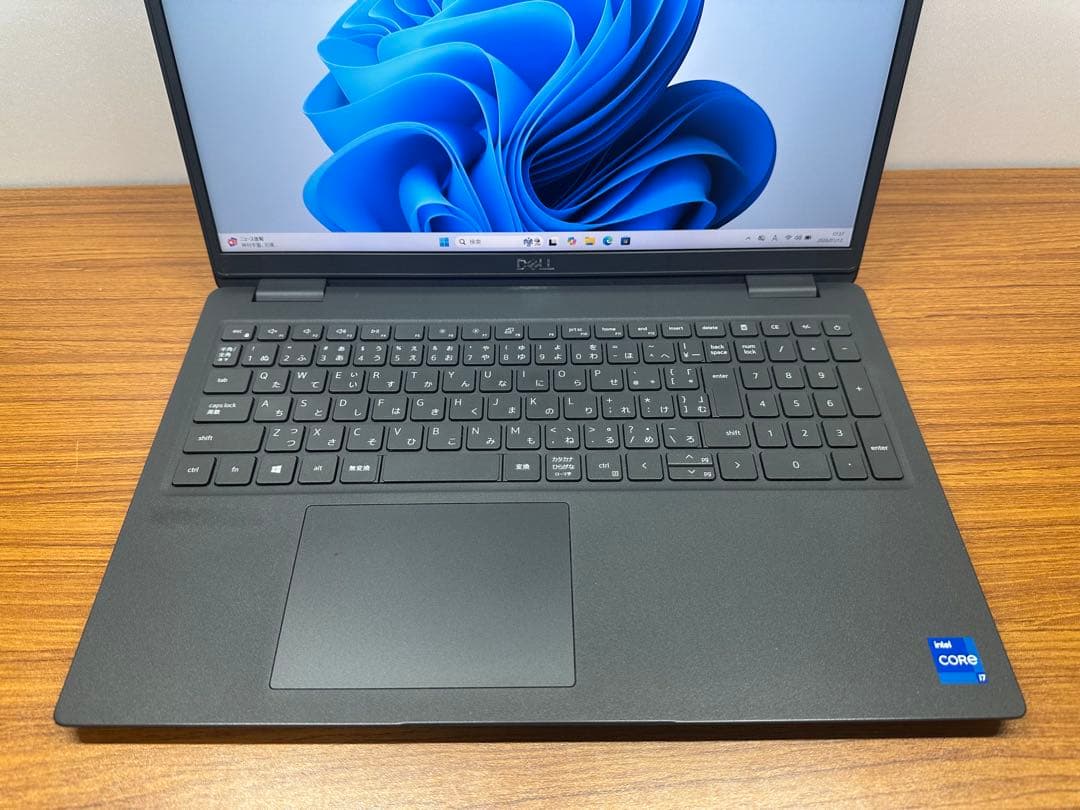 Windowsノート本体 Dell Latitude 3520 i7-1165G7 8Gb 256Gb