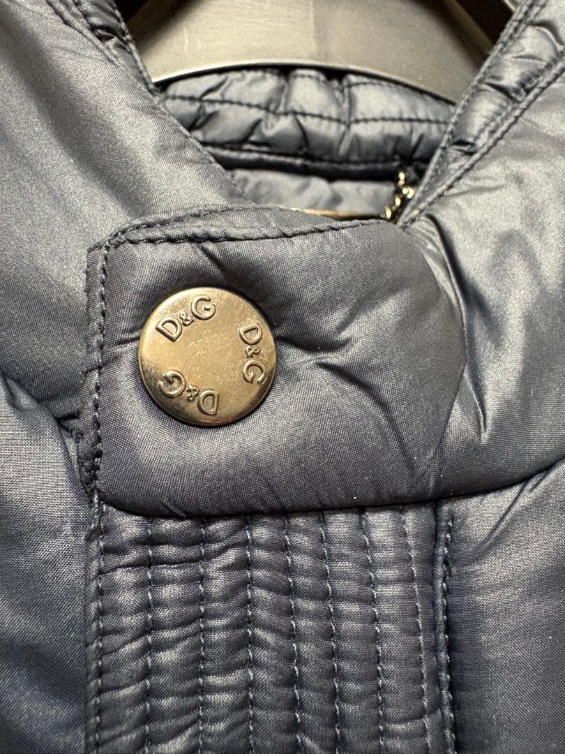 DOLCE&GABBANA ネイビーダウンジャケット　フードあり