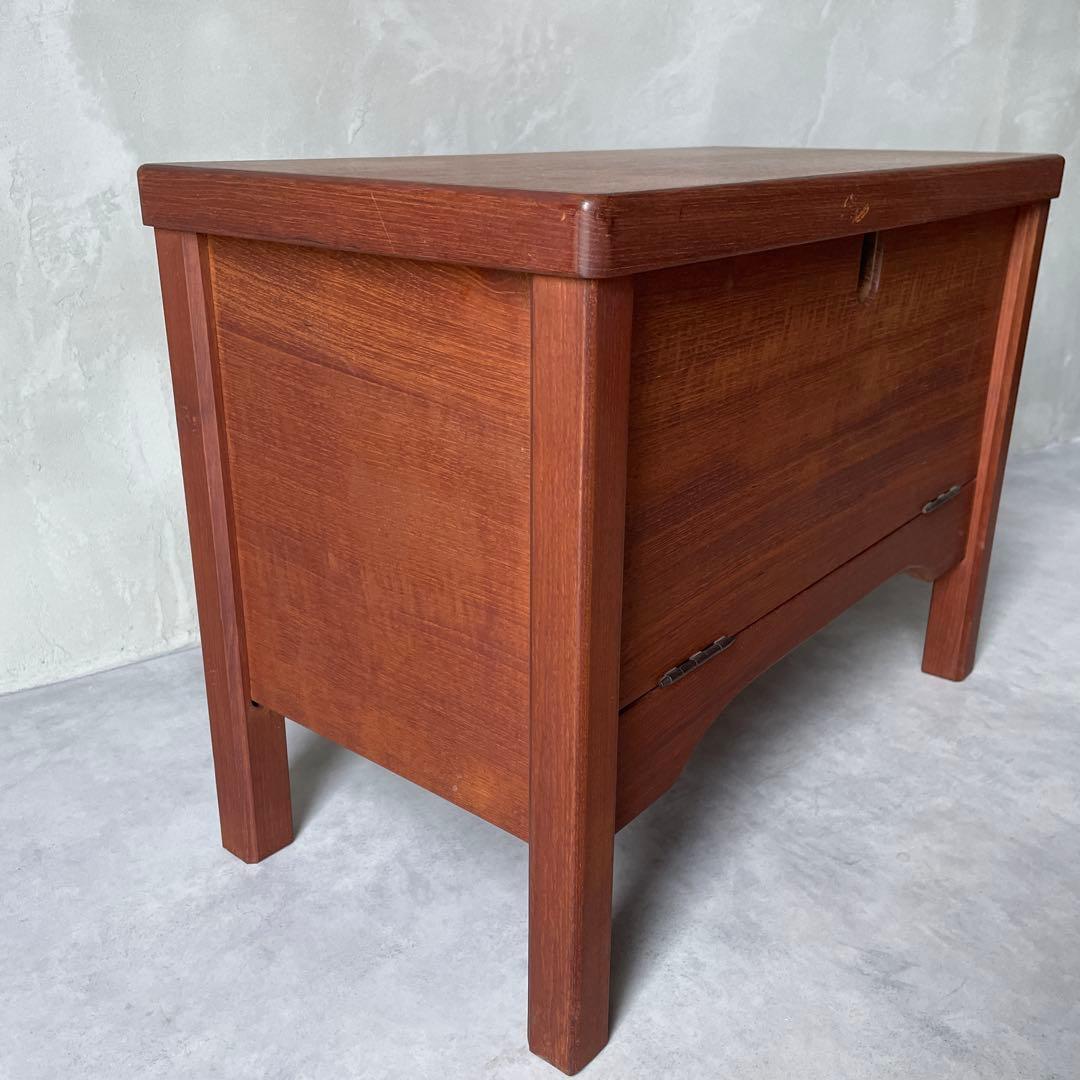 無垢材　木製　ベンチスツール　椅子下収納　横から取り出し　北欧風　シンプル