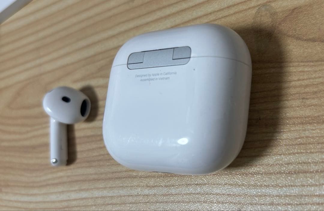 AirPods4 右耳なし 外箱付き 左イヤホン ケース付
