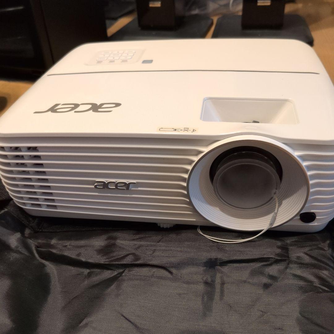 Acer H6530BD DLPプロジェクター 1080p 120Hz