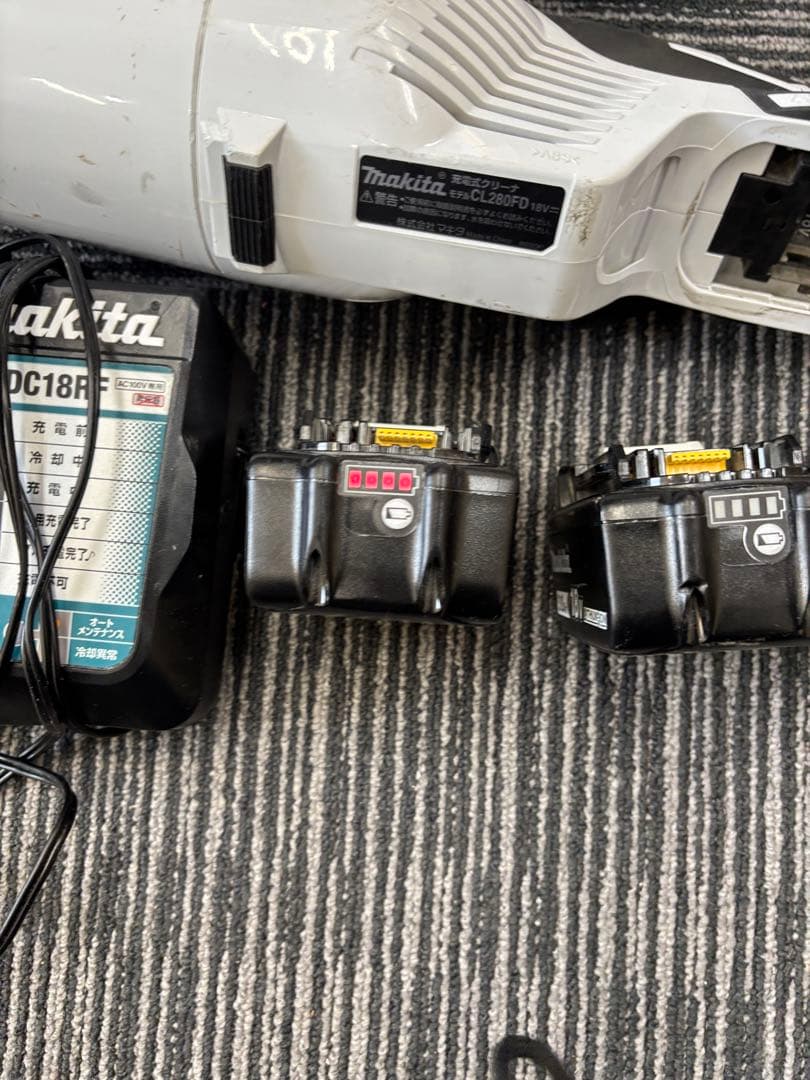マキタ　コードレス　掃除機　3台