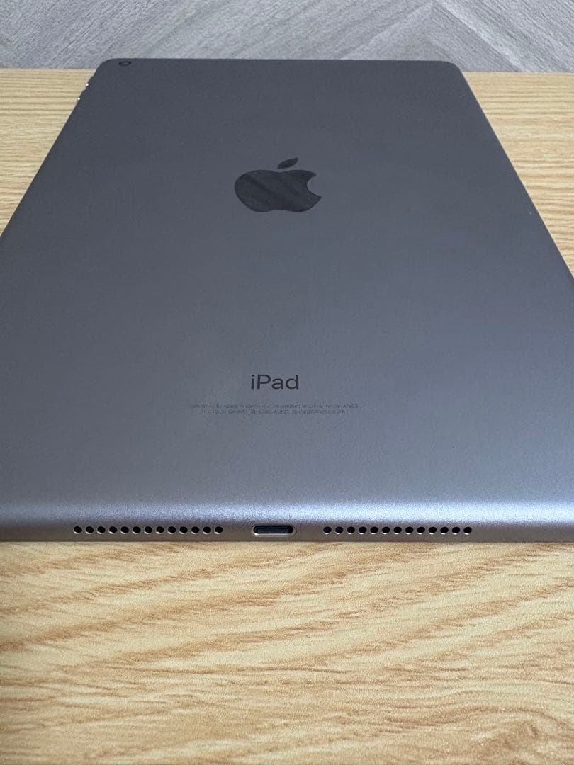 iPad 第6世代 wifiモデル 32GB Apple pencil