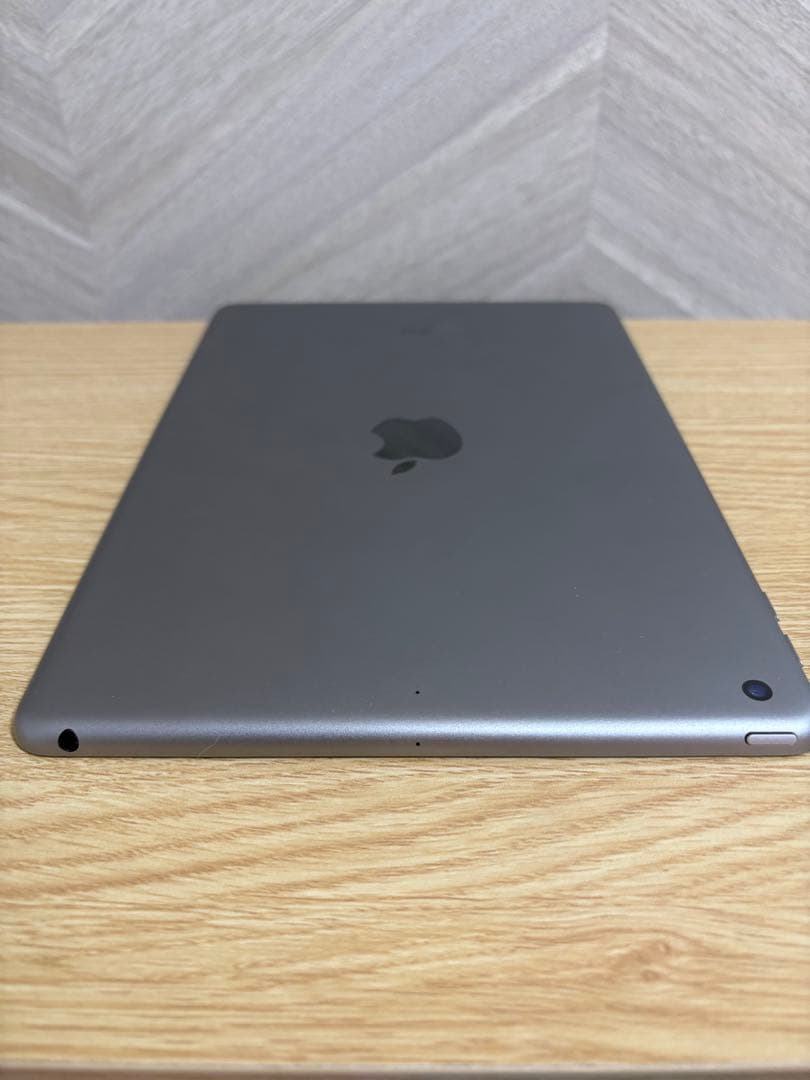 iPad 第6世代 wifiモデル 32GB Apple pencil