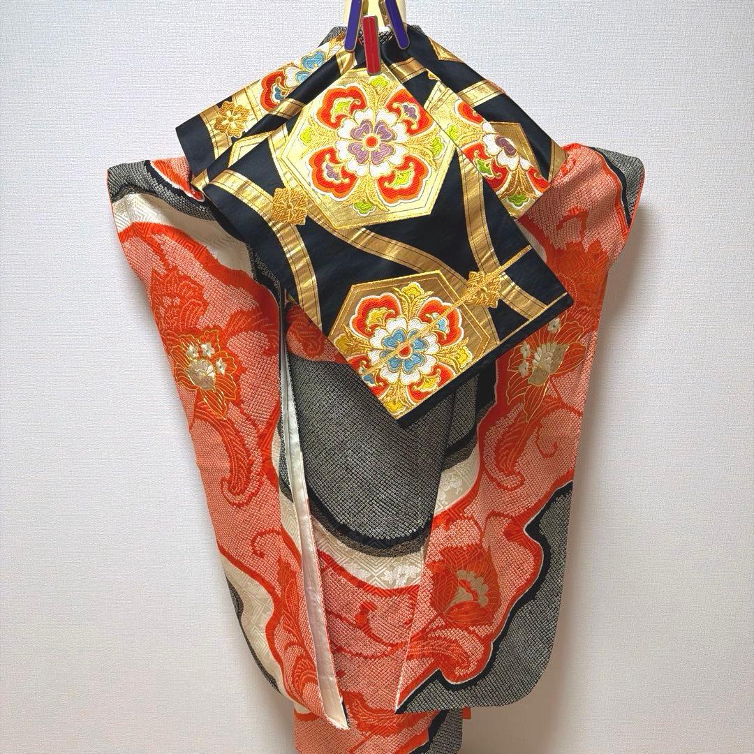 21 振袖フルセット 正絹 朱赤 黒 金彩 絞り 駒刺繍 レトロ アンティーク