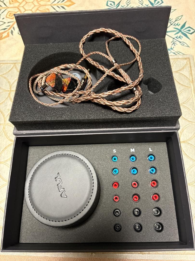 3*）様 AFUL PERFORMER8 有線イヤホン　4.4mm バランスケー