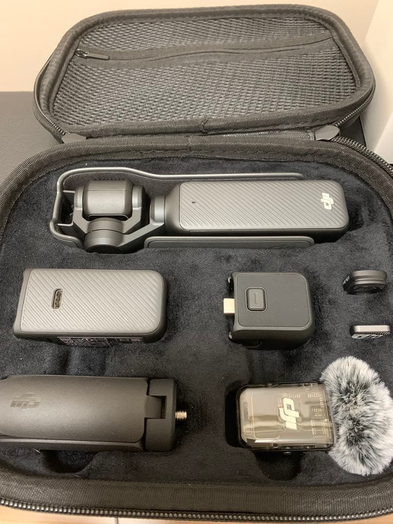 ほぼ未使用DJI Osmo Pocket 3 クリエイターコンボ 512G SD