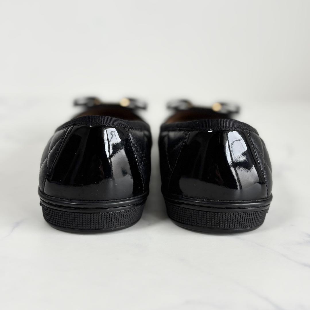 美品 フェラガモ 5.5 ルフィナ フラットシューズ ヴァラ キルティング 黒