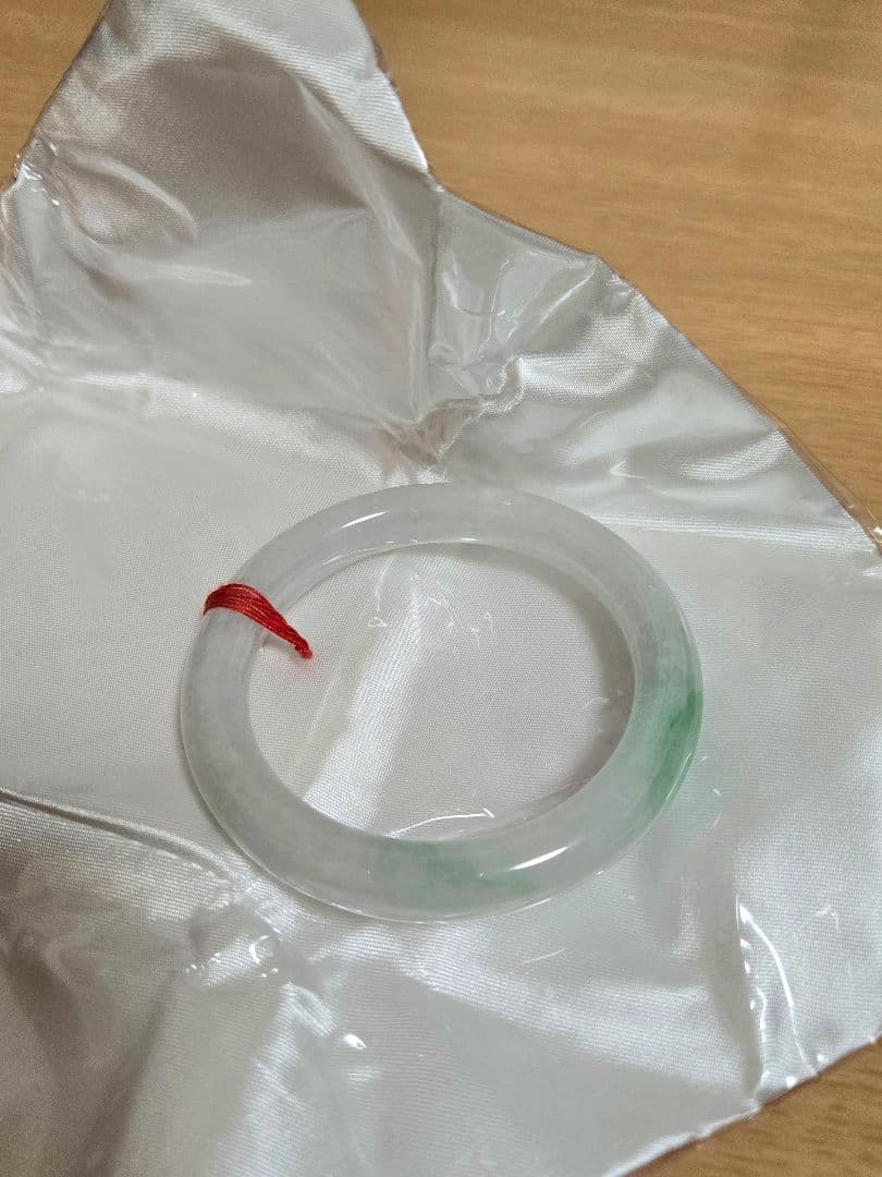 【AKARU】翡翠バングル