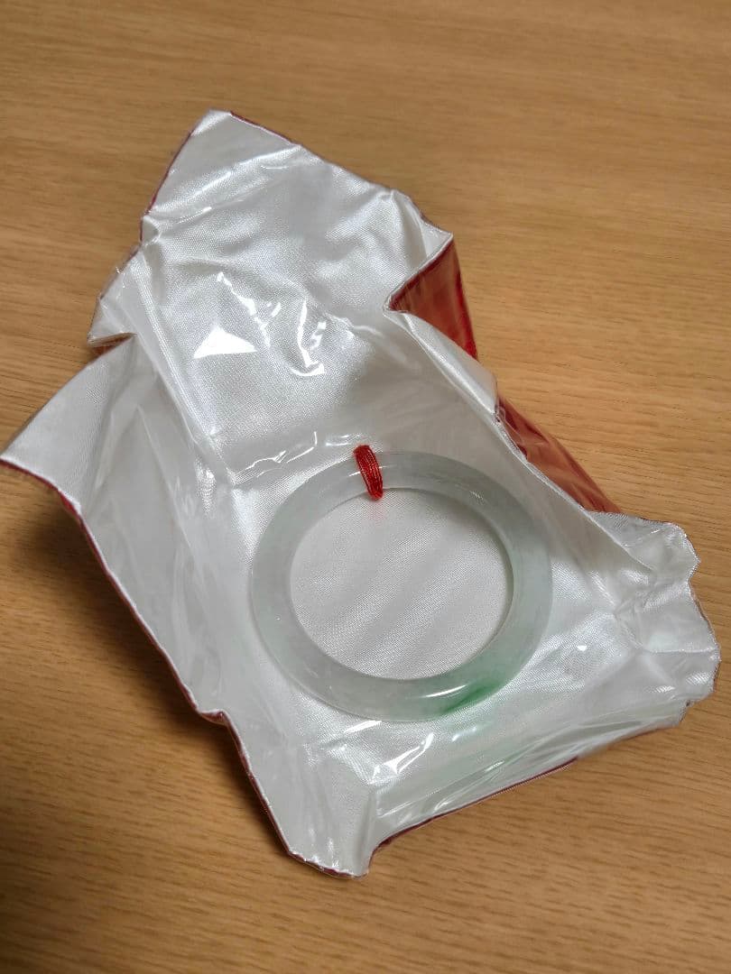 【AKARU】翡翠バングル