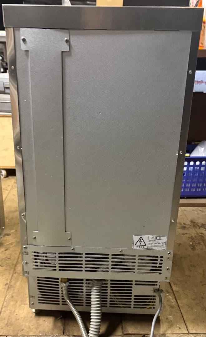 旧福島工業製（現ガリレイ）25kg製氷機