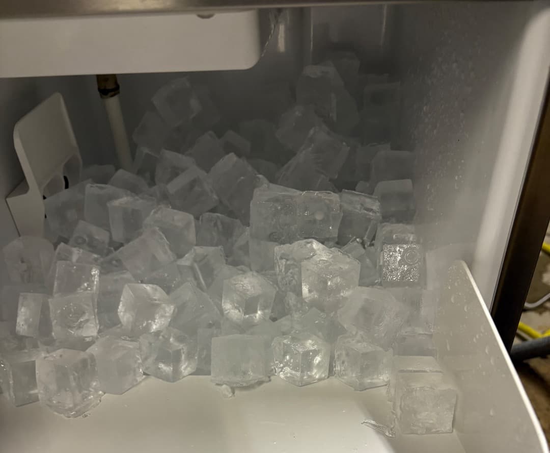 旧福島工業製（現ガリレイ）25kg製氷機