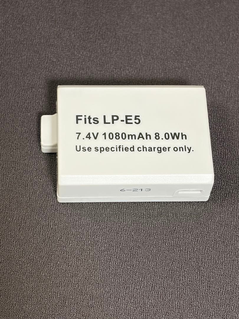 【ジャンク品】キャノン　EOS Kiss X2 デジタル一眼レフカメラ