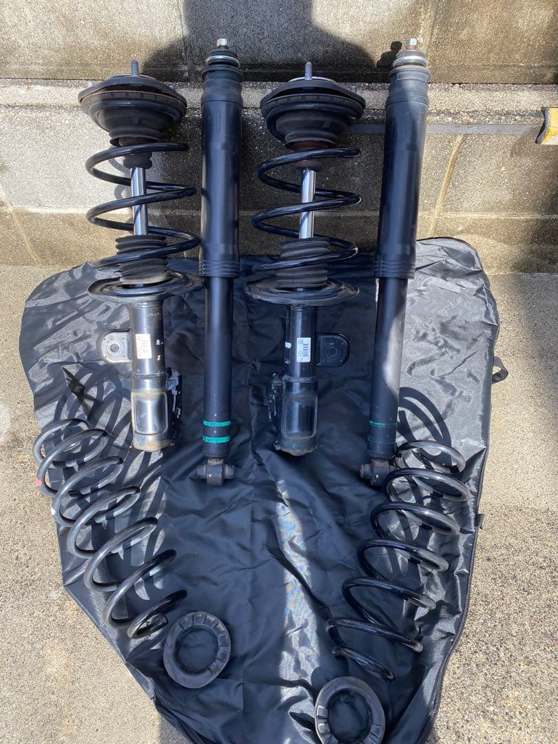 30プリウス 純正サスペンション