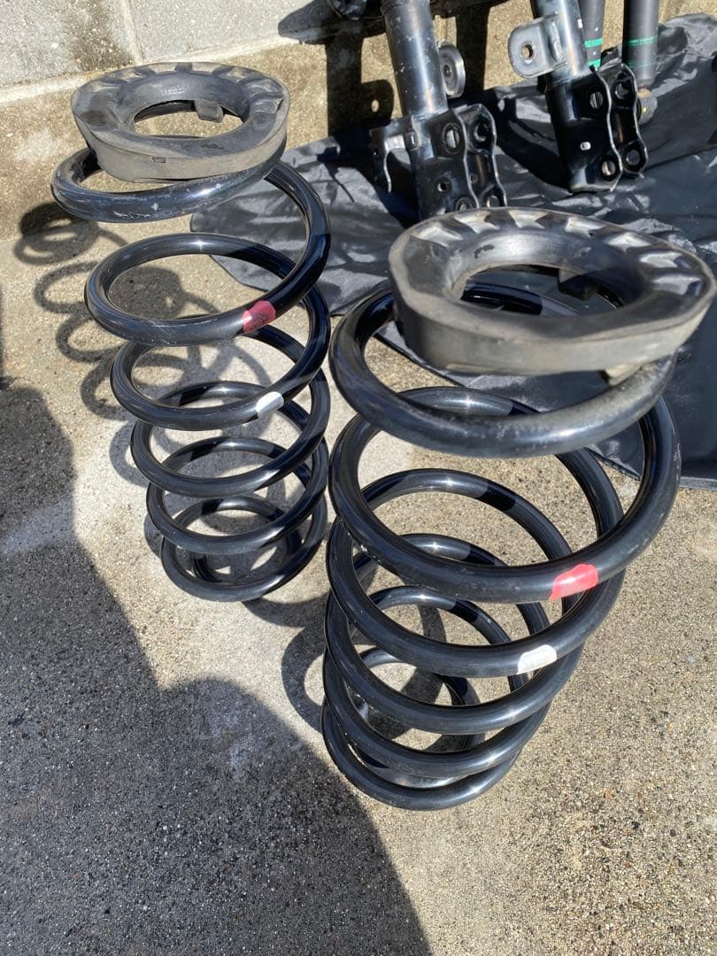 30プリウス 純正サスペンション