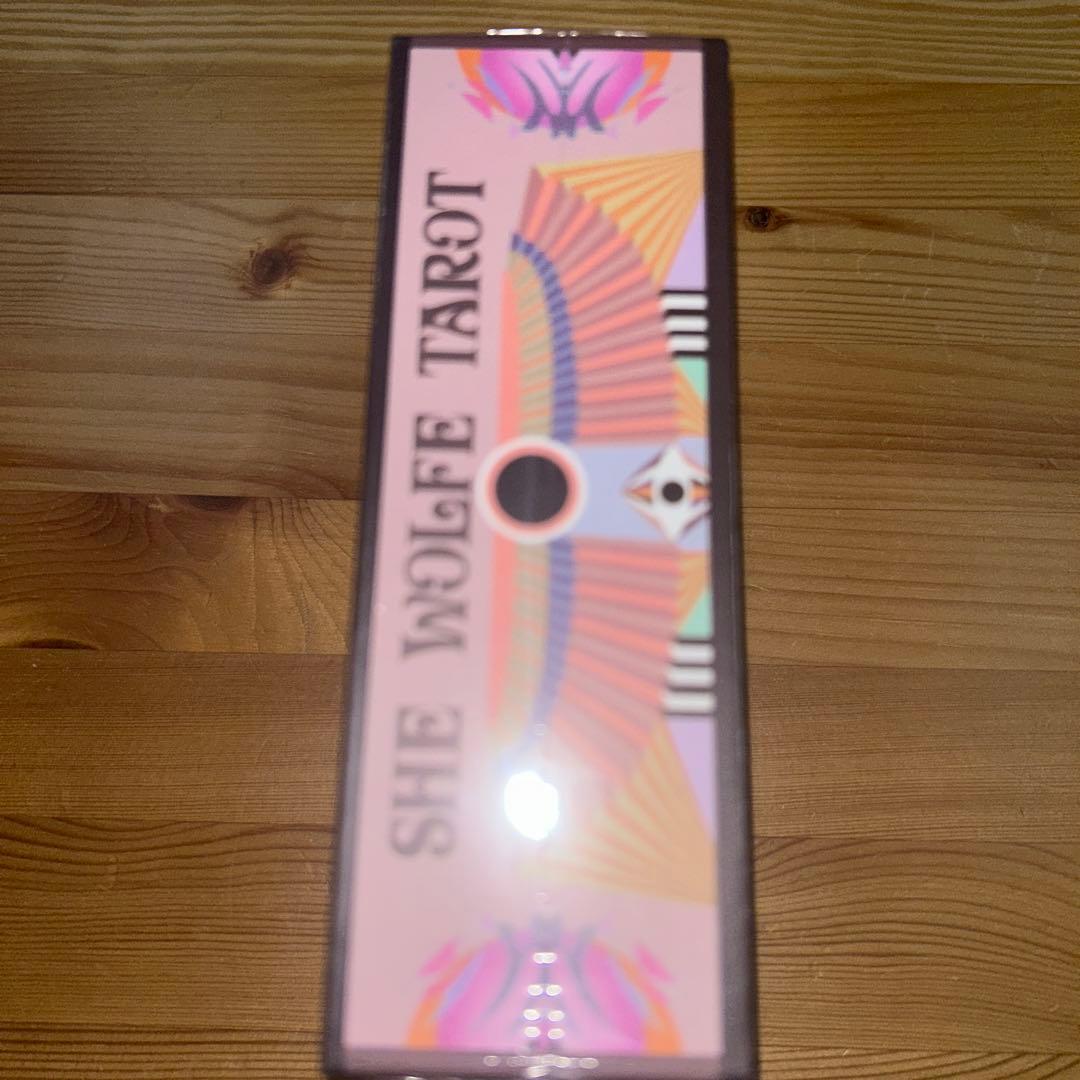 お値下げ　貴重　新品未開封　SHE WOLFE TAROT